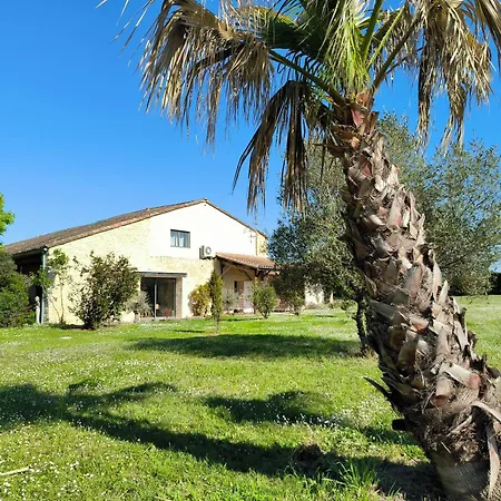 בית נופש Les Bohemielles 4**** Martin